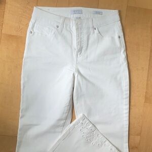 White jeans size 4
